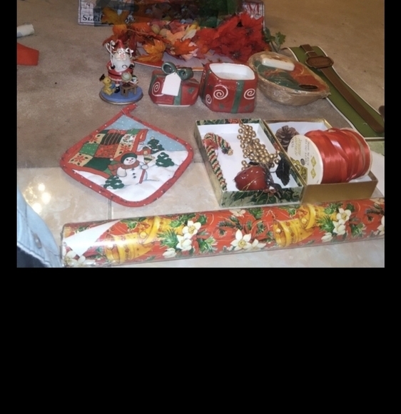 Christmas Decorations And Ornaments Bundle Lot of 18 Unique And Popular … - Picture 1 of 12